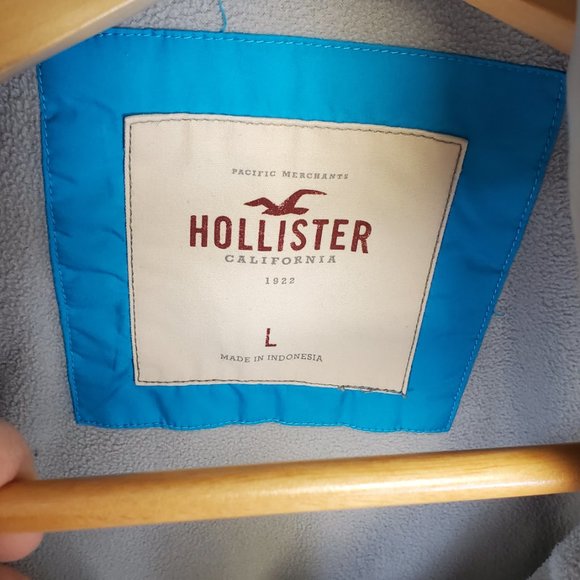 Hollister Vest size youth L or adult S - Picture 5 of 7